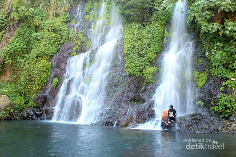 Air Terjun Kembar di Banyuwangi yang Mencuri Hati