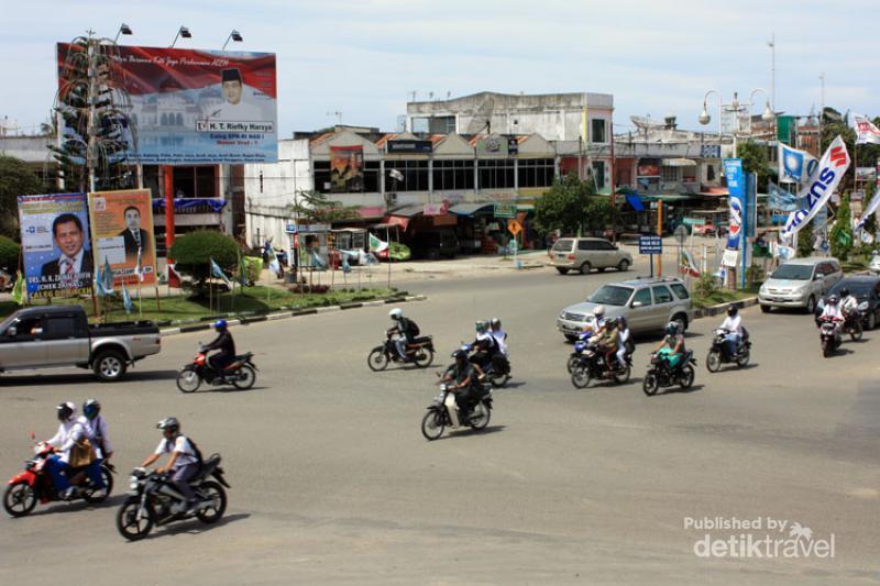 Cuma di Aceh Semua Sepeda  Motor  Adalah  Honda