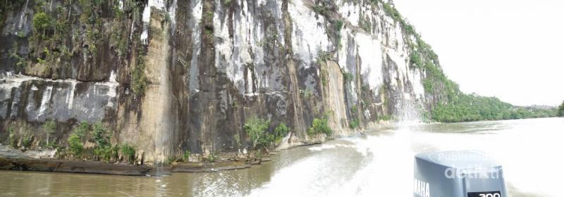 'Tembok Raksasa' di Mahakam Ulu, Kalimantan Timur