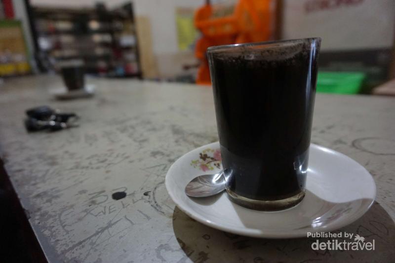 Ini Warung Kopi Paling Legendaris Di Tulungagung