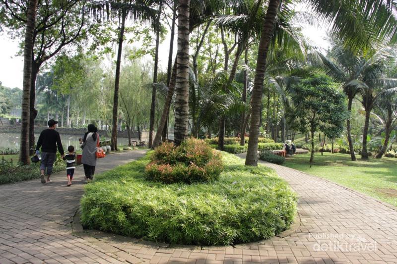  Taman  Cantik di  Jakarta  Selatan  Wajib Mampir 