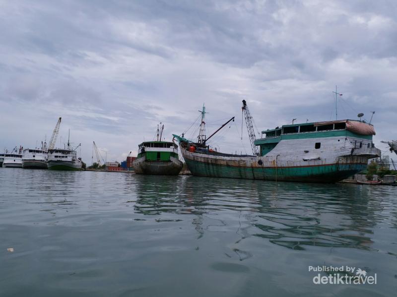 Weekend di  Jakarta Coba ke Pelabuhan  Sunda  Kelapa 