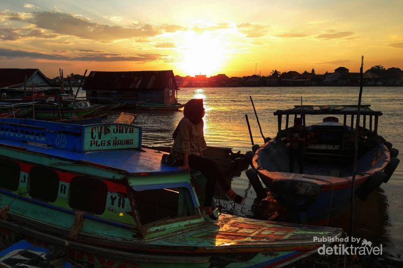 Berburu Senja Sambil Menunggu Berbuka di Baba Boen Tjit 