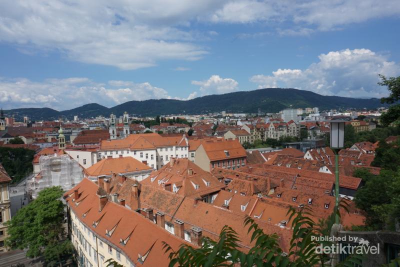 Melihat Keindahan Kota  Graz di  Austria 