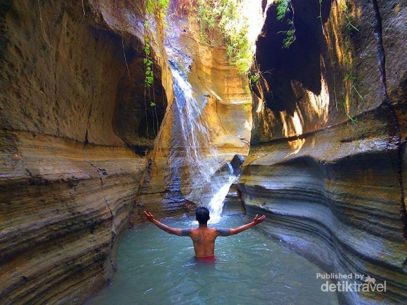  Curug  Love  Curug  yang Bikin Jatuh Cinta