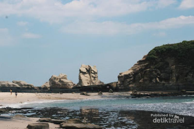 Pantai Klayar Yang Cantik Nan Eksotis Di Pacitan