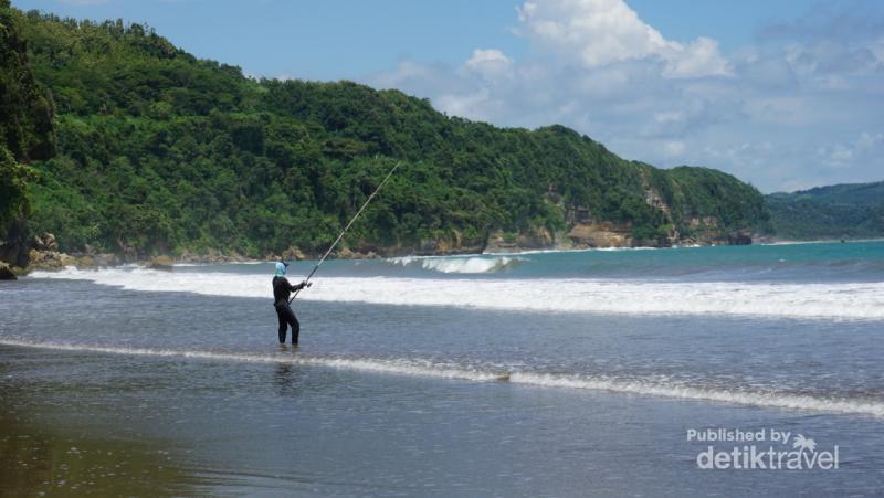 Tulungagung Juga Punya Pantai Cantik Foto 3