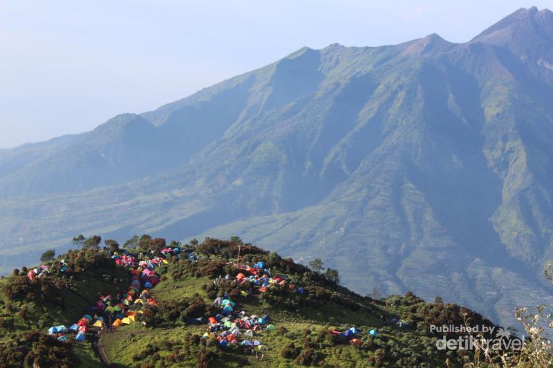 5 Rekomendasi Gunung Terindah di Jawa  Tengah