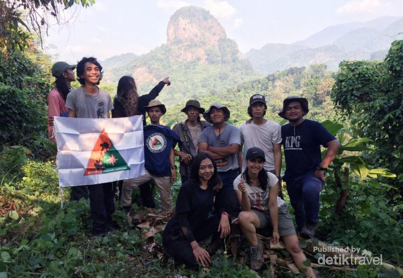Di Karawang Bisa Lihat Hewan Langka Indonesia Di Karawang Bisa Lihat Hewan Langka Indonesia