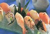 Menyantap Sushi