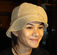 Astrid Tiar: Jangan Panggil Aku Bebek