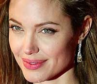 Hati-hati, Angelina Jolie Ingin Nikah Lagi!