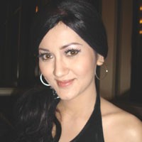 Rahasia Tubuh Singset Nana Khairina