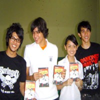 Cas Cis Cus Novel CAS (Catatan Akhir Sekolah)