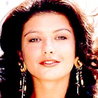 Zeta Jones, Seleb Dengan Badan Paling Oke