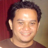 Aksi DJ Riri Minim Penonton