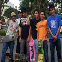 Ngeskate Seru Ala Daan Mogot Skateboarders