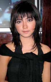 Nadia Vega Lahir Kembali di Album Kedua 