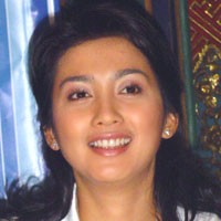 Desy Ratnasari Sudah Menikah?