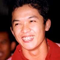 Taufik Hidayat Gaet Anak Agum Gumelar