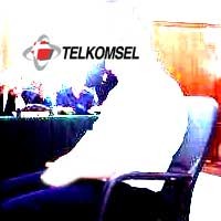 Telkomsel Digugat Rp 6 M 