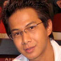 Delon Mencari Cinta 
