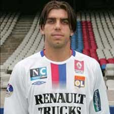 Juninho Setia pada Lyon