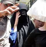 Urine, Darah & Ineks Michelle Positif Mengandung Amphetamine