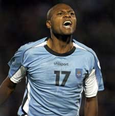 Uruguay Menang Dramatis