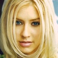 Nyanyi Tiga Lagu, Christina Aguilera Dibayar Rp 15 Miliar