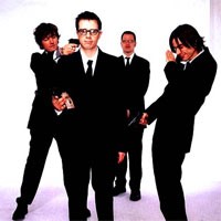 Weezer Bubar?