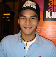Jonathan Frizzy Temukan Cinta