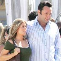 Jennifer Aniston Tinju Wajah Vince Vaughn?