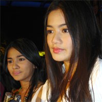 Nova Eliza-Titi Kamal Ogah Rebutan Cowok