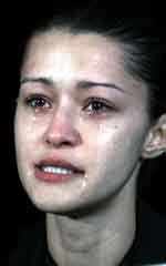 Leslie Dikabarkan Suap Aparat RI, Pengacara Membantah