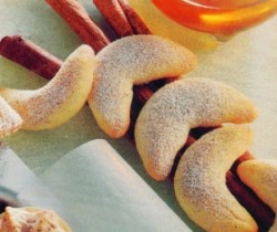 Kue Almond