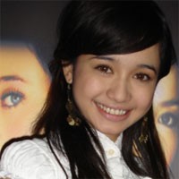 Laudya Cyntia Bella Hobi Cium Ketiak