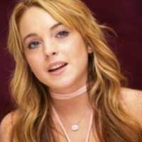 Tabrak Mercy Lindsay Lohan, Paparazzi Bebas