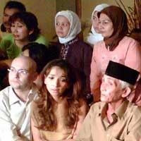 Kiki Fatmala Didukung Keluarga