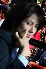 Crowded & Bingung Oper Koridor