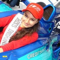 Putri Indonesia Nyangkut di Malaysia 