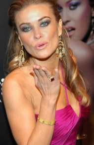 Carmen Electra Gila Seks