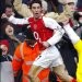 Pires Pertimbangkan Pergi dari Arsenal