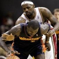 Warriors Pecundangi Cleveland