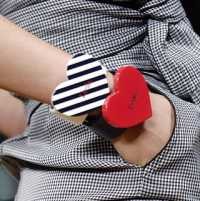 Demam Valentine di Atas Catwalk
