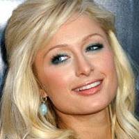 Paris Hilton Jadi Ibu Teresa?