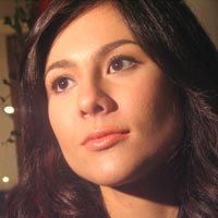 Ananda Mikola: Sekarang Kami Sahabat