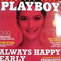 5 Pose Andhara Early di Playboy