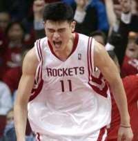 Rockets Kalah, Yao Patah Kaki   