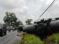 Pasca Tabrakan, Jalur KA Medan Ditutup Sementara